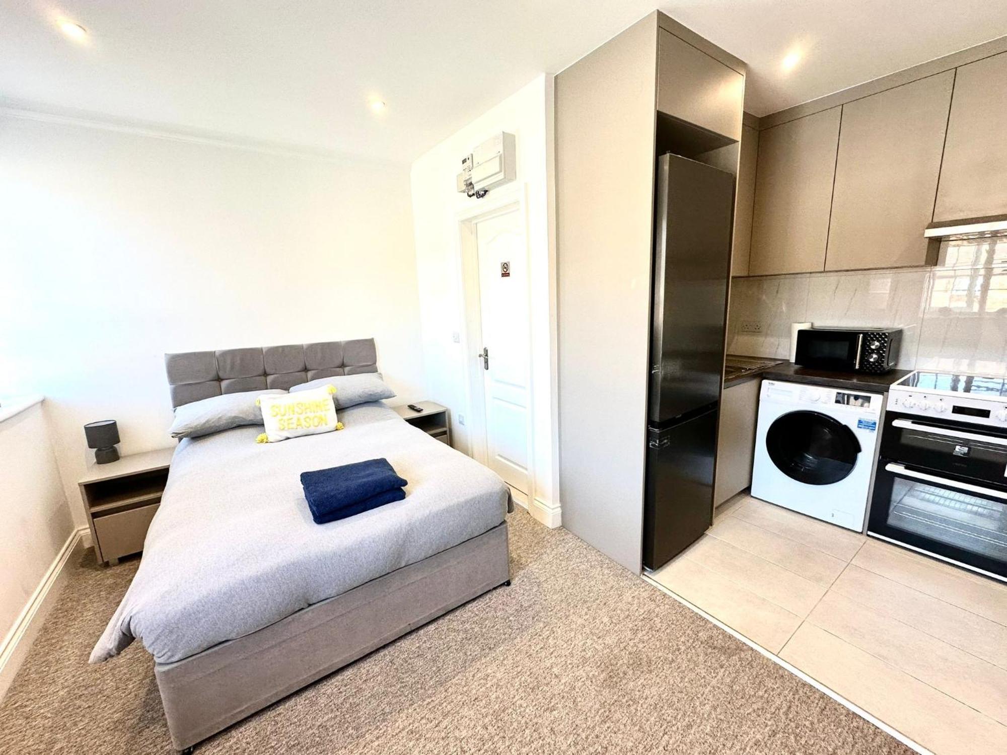 Spectacular Modern, Private Apartment,15 Mins To Central London Hendon Extérieur photo
